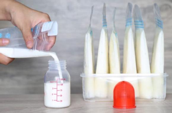 chăm con, sữa mẹ, bảo quản sữa mẹ, sữa mẹ vắt ra để được bao lâu, bảo quản sữa mẹ đúng cách