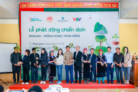 Stavian góp 20.000 cây giống phủ xanh đồi trọc, rừng nghèo ở Mù Cang Chải