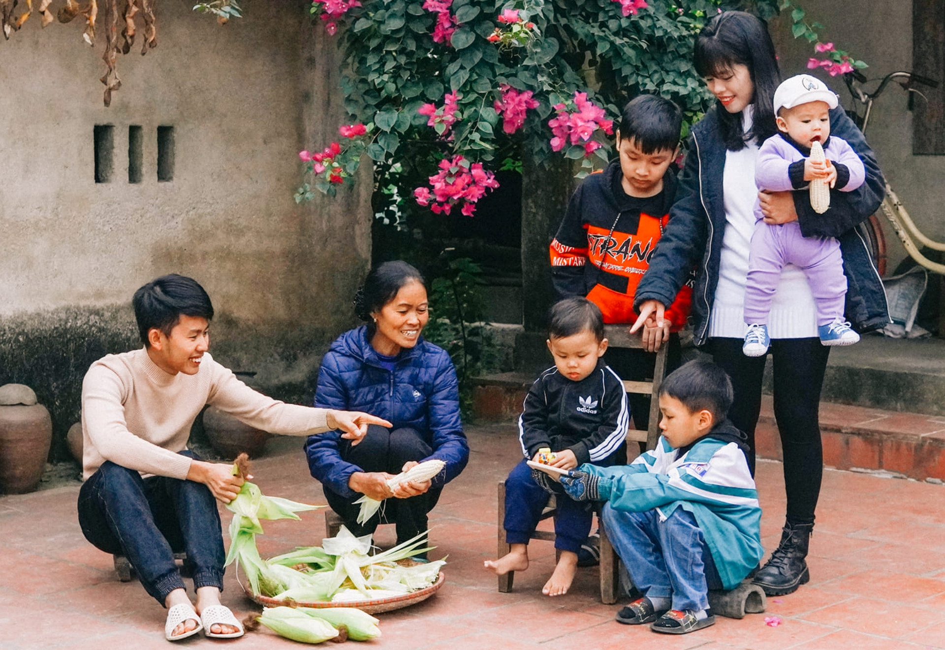 Chàng trai Thái Nguyên Đồng Văn Hùng cùng mẹ lan tỏa ẩm thực Việt ra thế giới